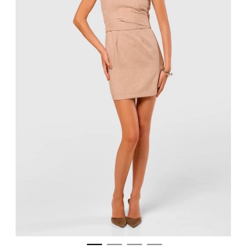 Elegant Tan Women's Skirt